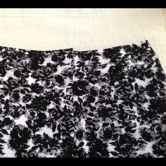 Pants - Picture 2 of 5